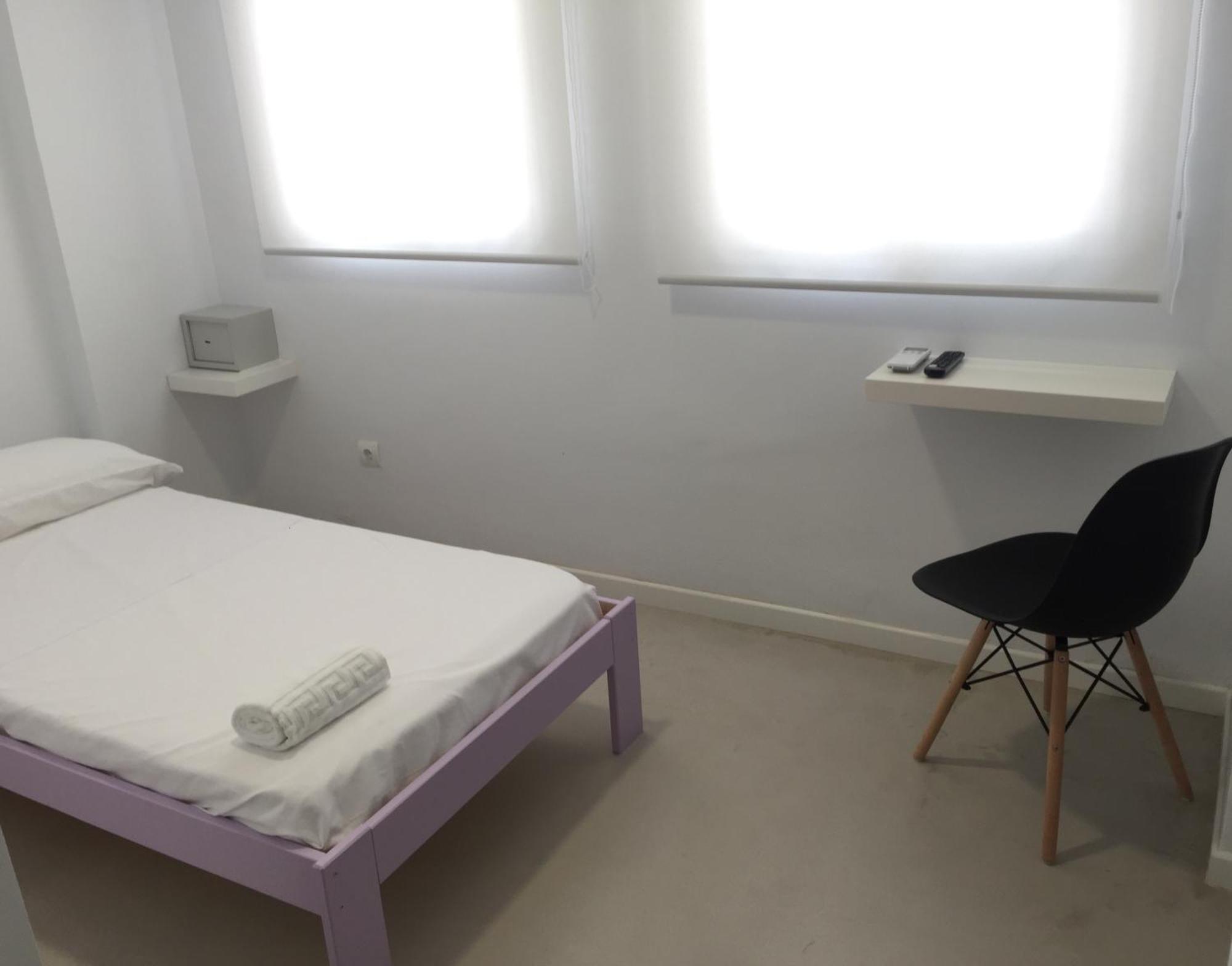 Solroom (Adults Only) Торремолинос Номер фото